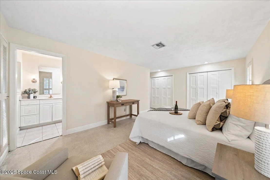 Photo of 210 12th Terrace