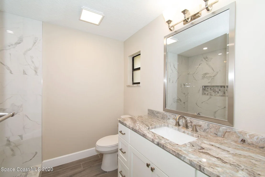 Photo of 987 Pineland Drive