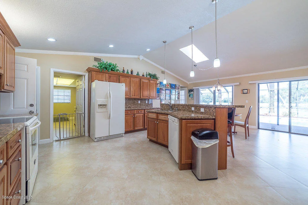Photo of 1401 Meadowbrook Road NE