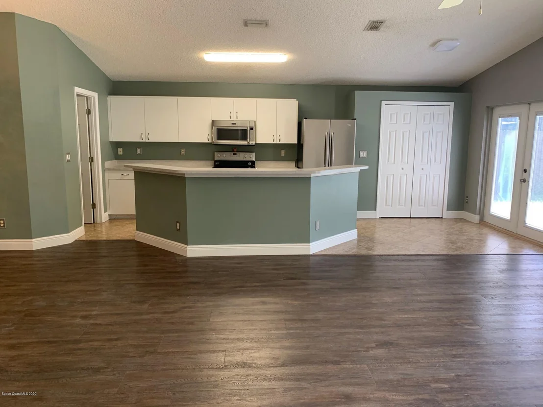 Photo of 701 Wickham Lakes Drive