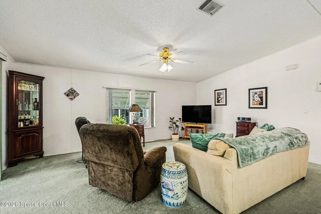 Photo of 210 Kiwi Drive