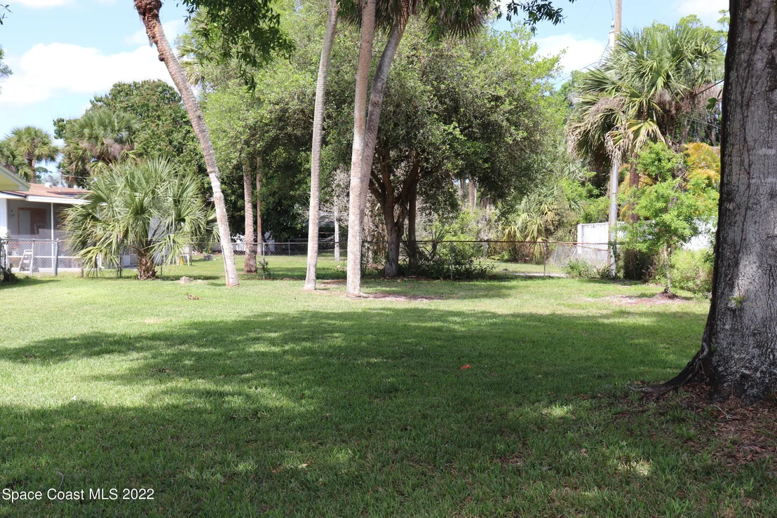 Photo of 2706 53rd Avenue