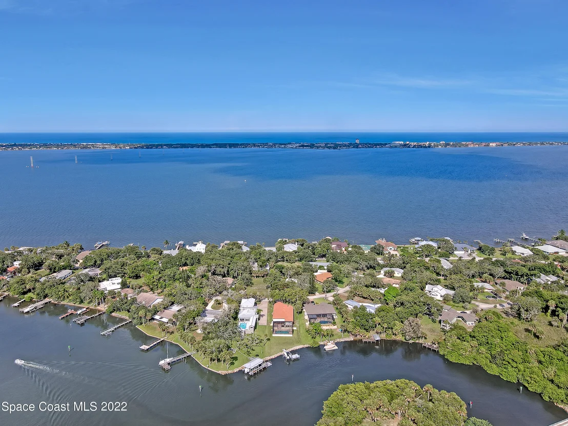 Photo of 1121 Daytona Drive NE