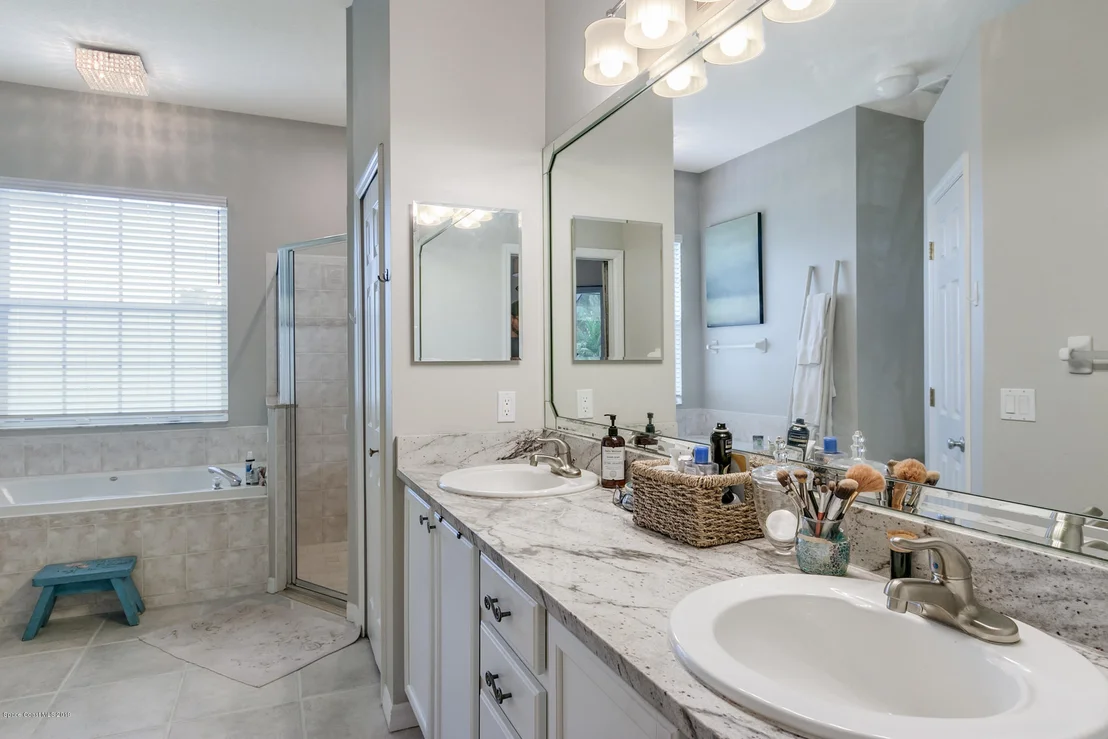 Photo of 6017 Arlington Circle