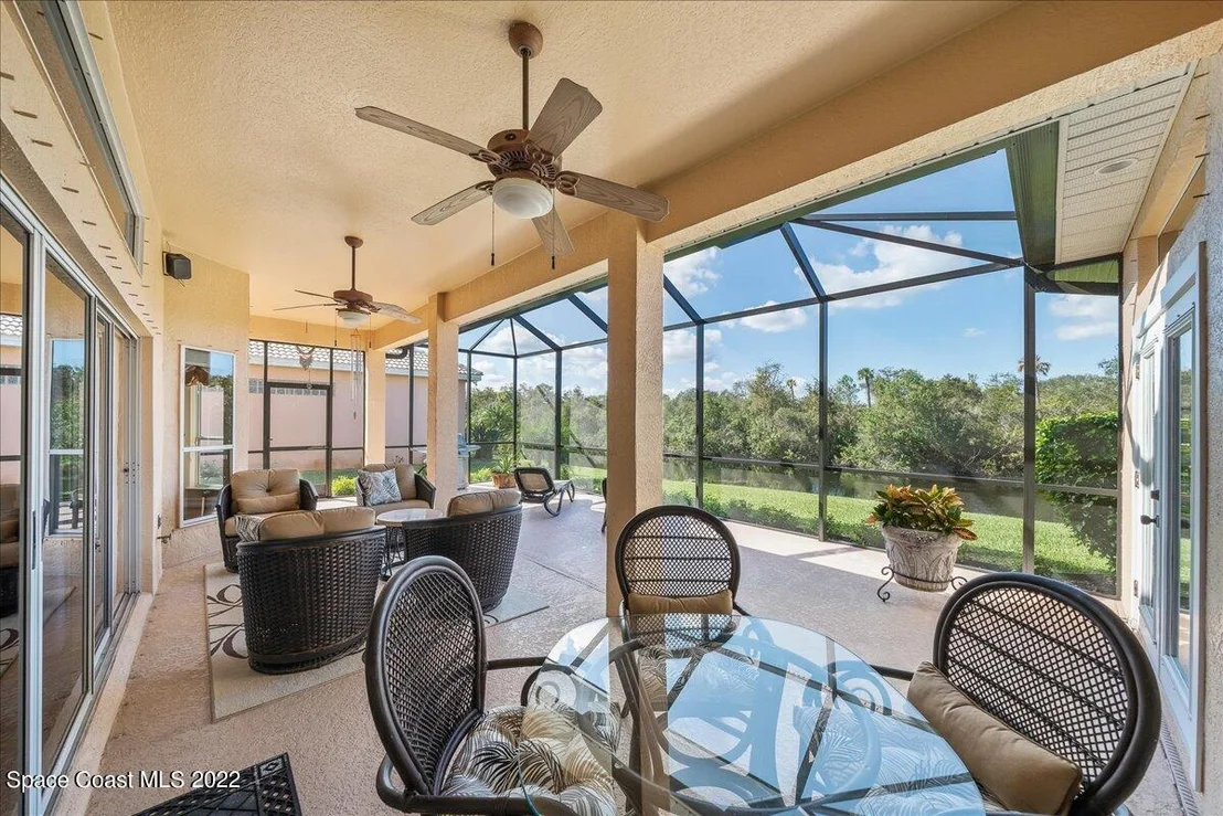Photo of 937 Palm Brook Drive