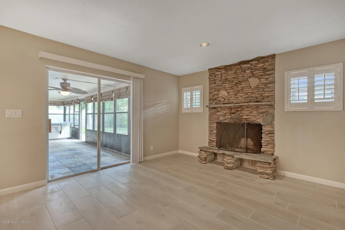 Photo of 681 Hibiscus Drive