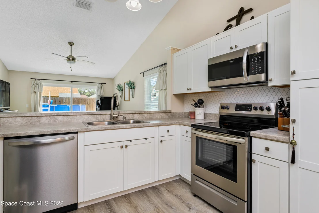 Photo of 1425 Brook Drive