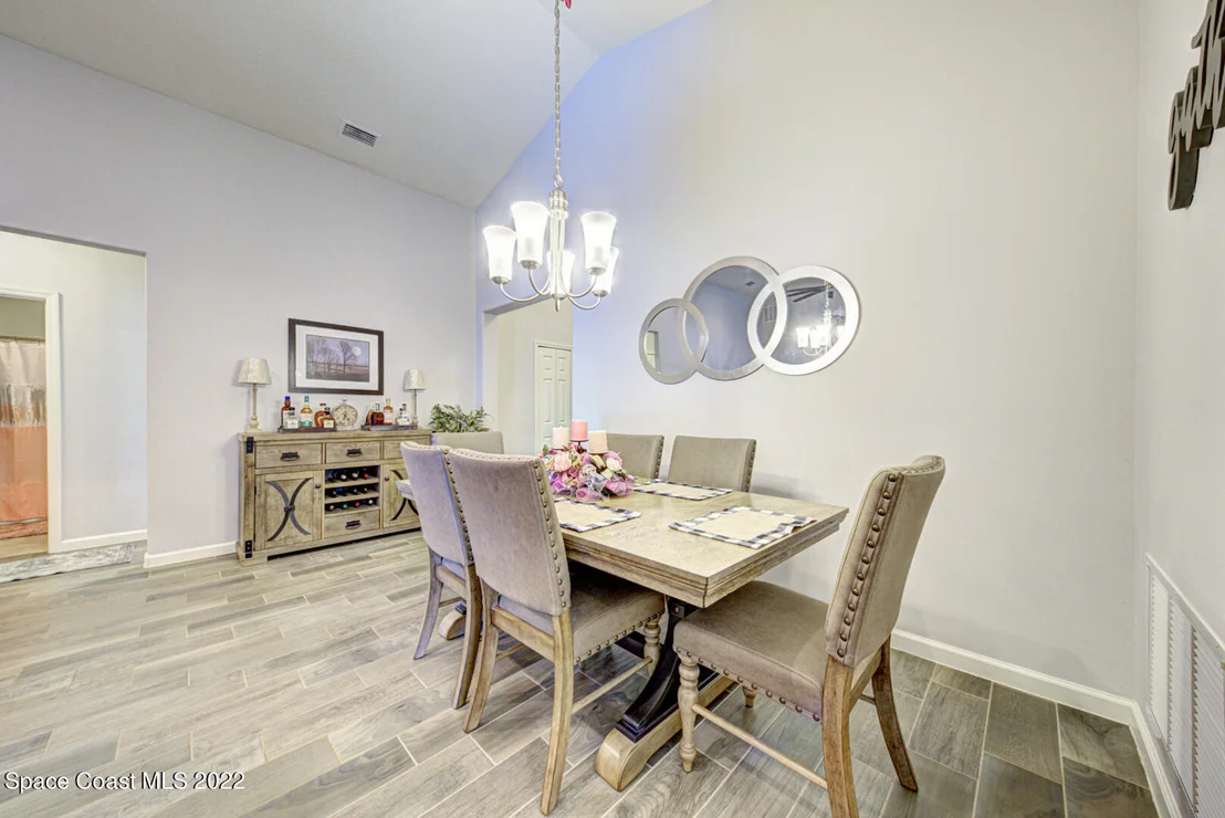 Photo of 1556 Fuji Drive
