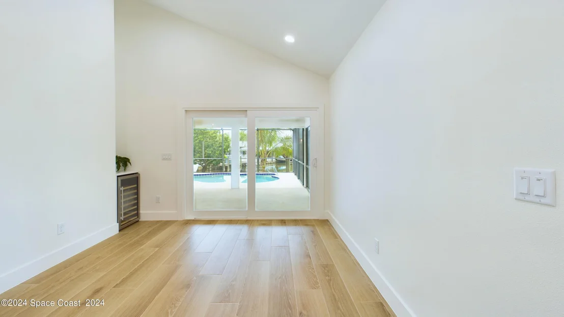 Photo of 396 Riverview Lane