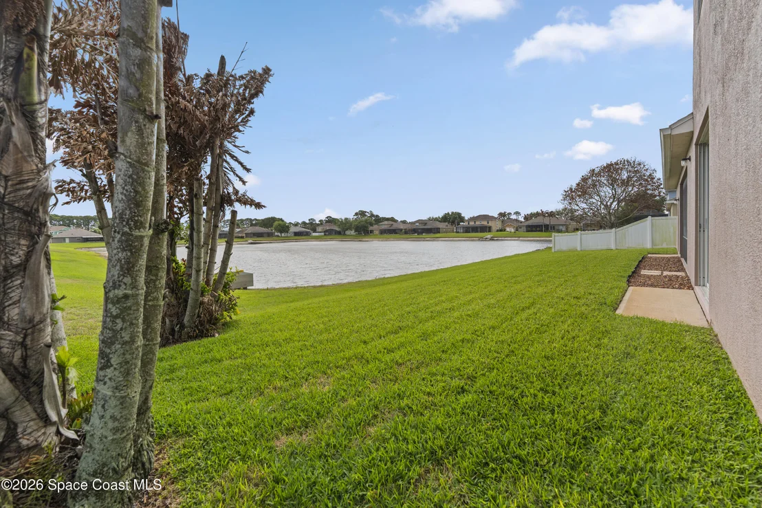 Photo of 385 Tunbridge Drive