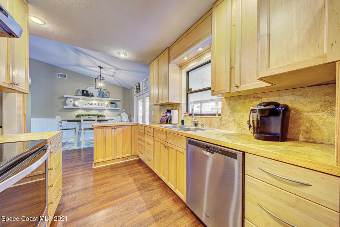 Photo of 6405 Manila Drive