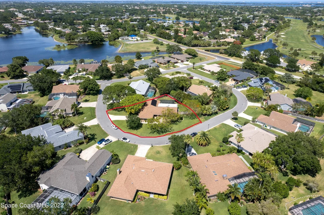 Photo of 525 Sawgrass Circle