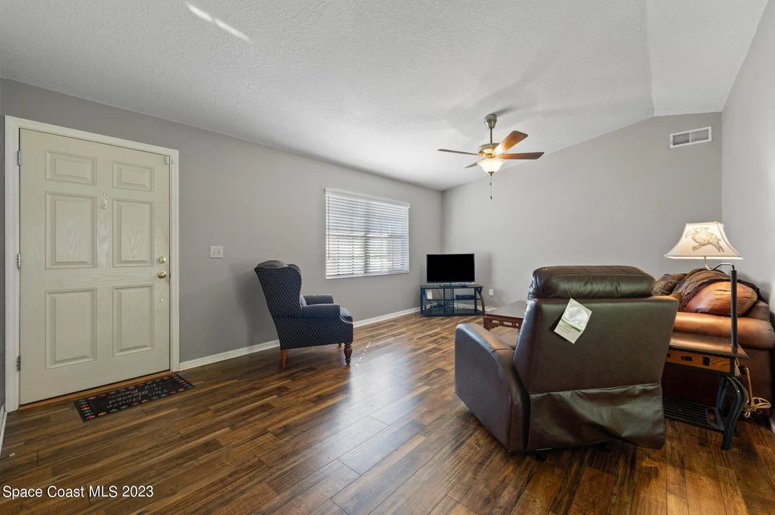 Photo of 5230 Carrick Road