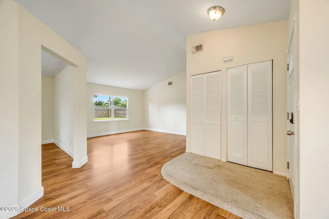 Photo of 6375 Cable Avenue