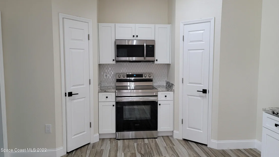 Photo of 2111 Spring Creek Circle NE