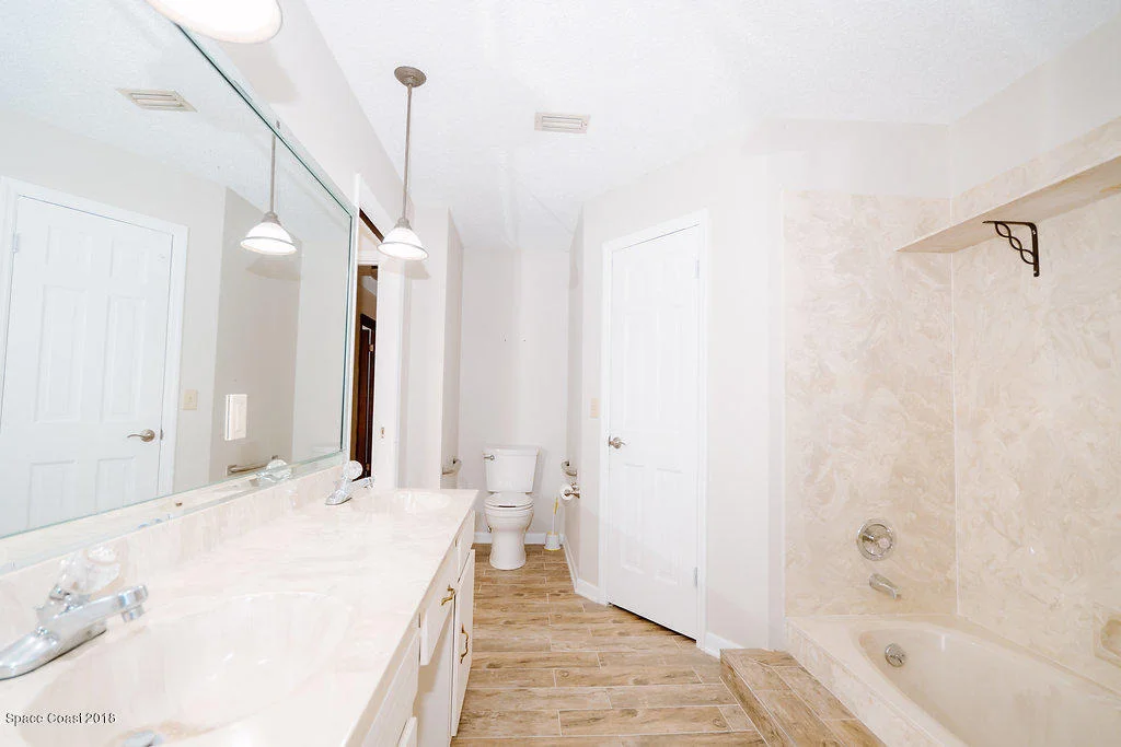 Photo of 1423 Gleneagles Way