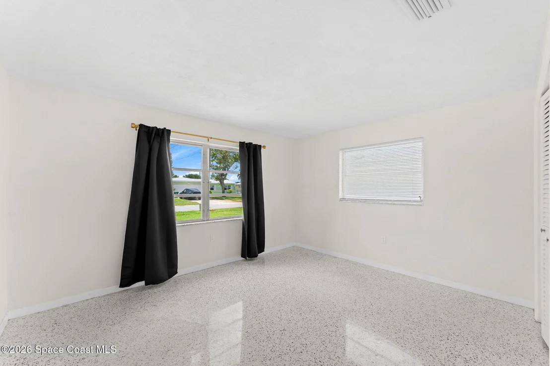 Photo of 462 Sandpiper Drive