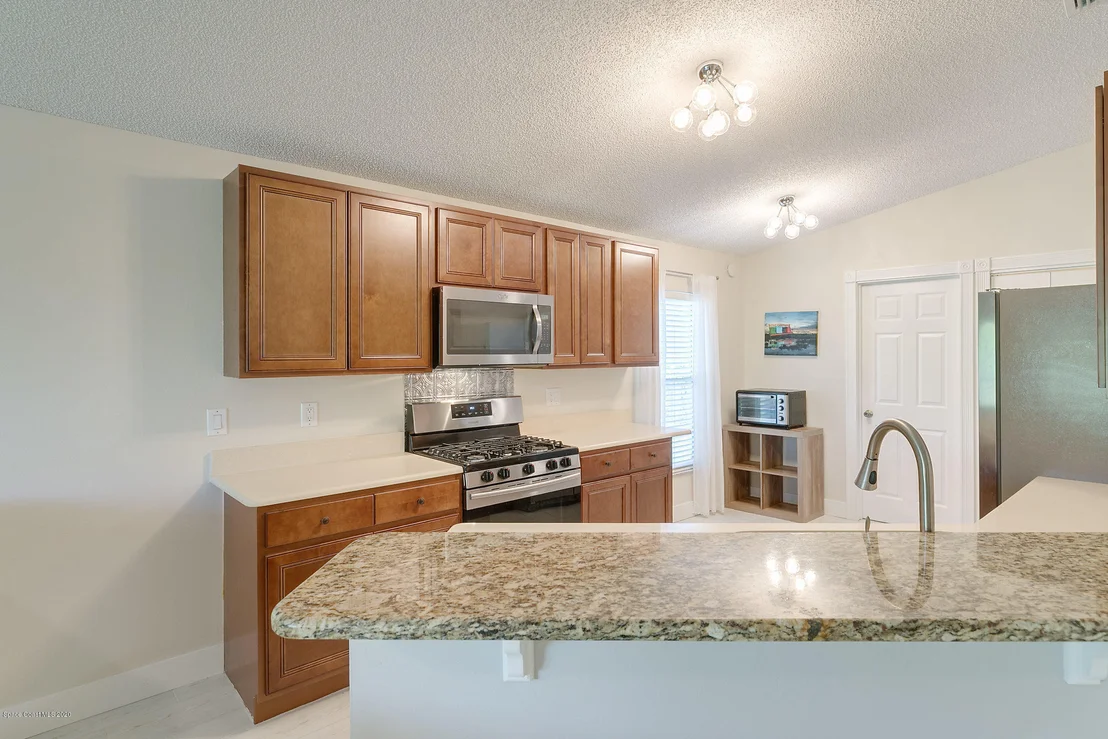 Photo of 877 Villa Drive