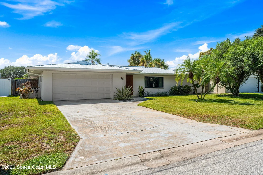 Photo of 17 Riverview Lane