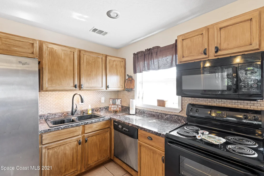 Photo of 4163 Robinhood Drive