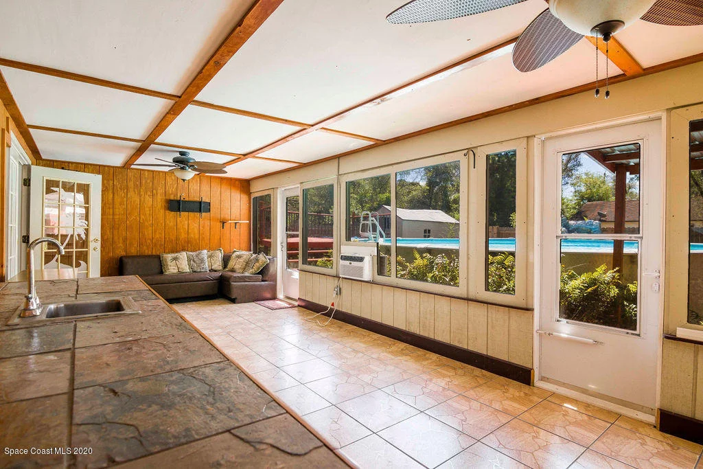 Photo of 4605 Robert Street