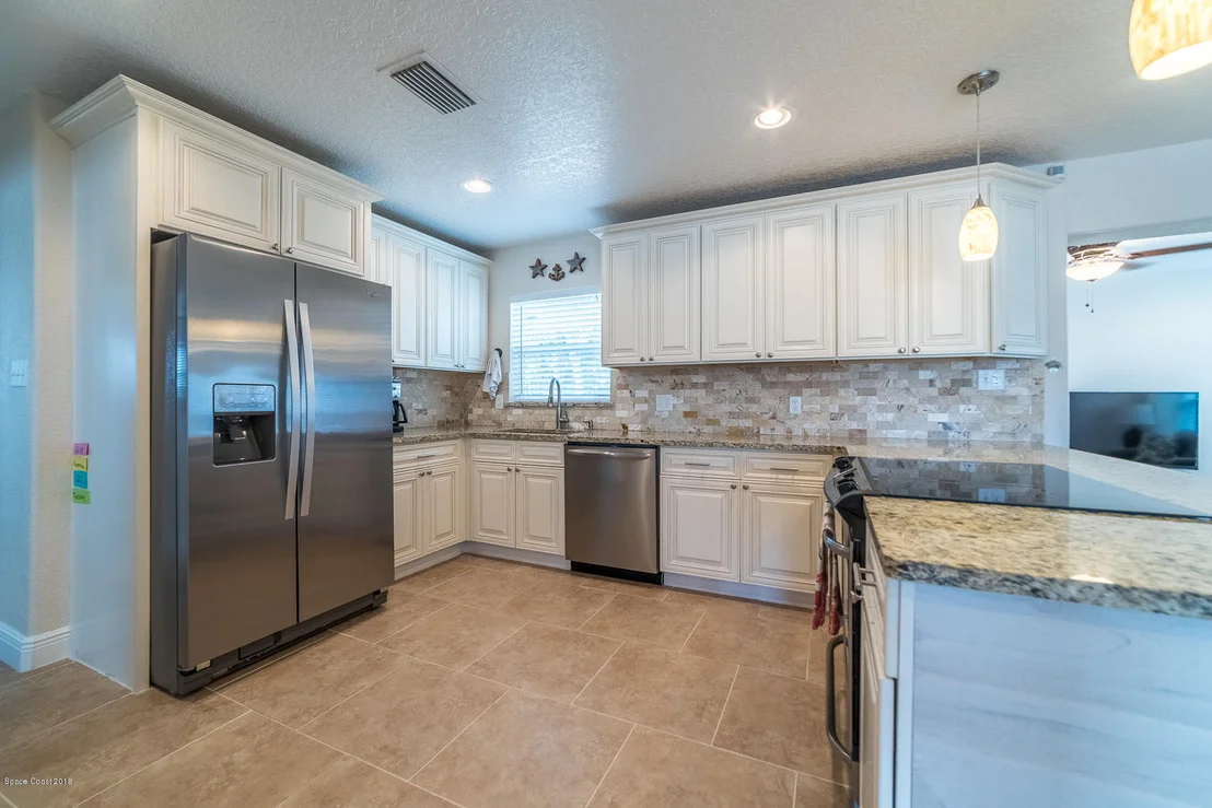 Photo of 280 Albatross Drive