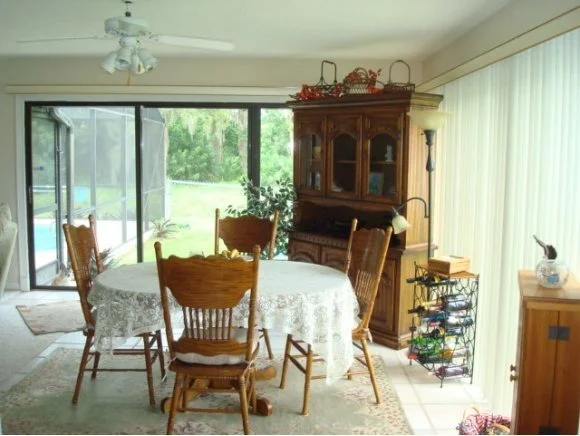 Photo of 1120 NE Fairway