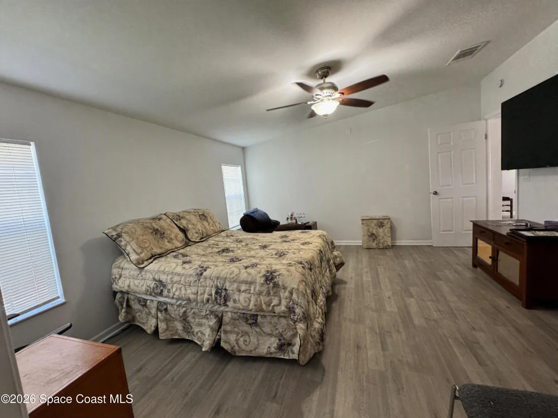 Photo of 835 Vireo Drive