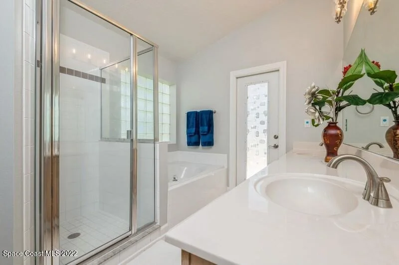 Photo of 960 Shaw Circle