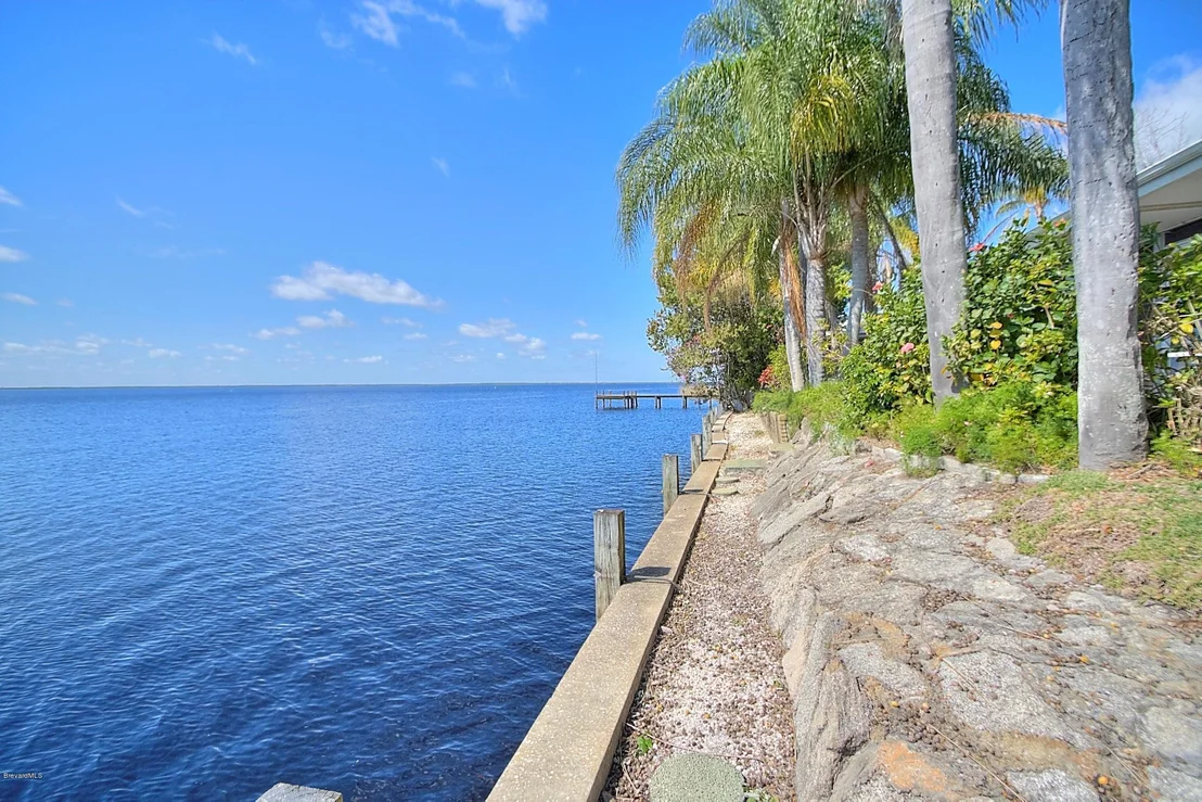 Photo of 846 Egret Road
