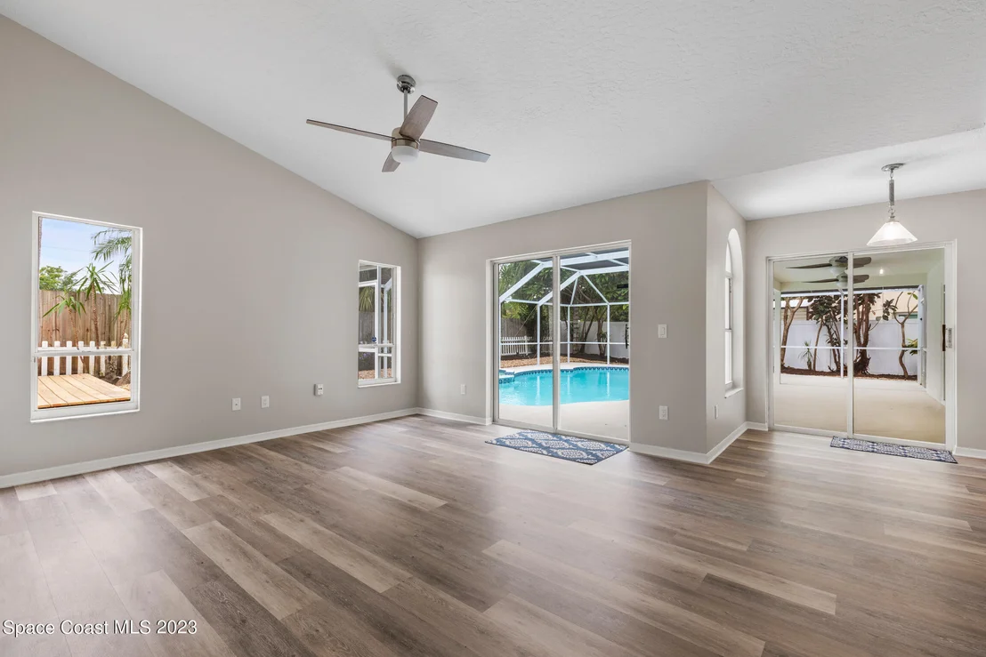 Photo of 1030 Pelican Lane