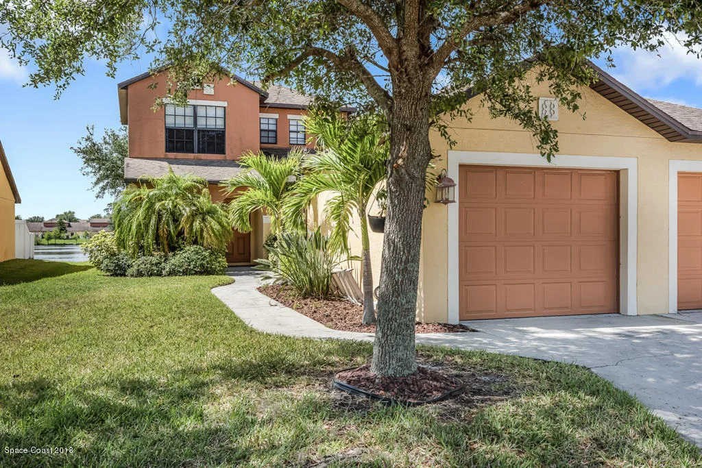 Photo of Unit 106 at 1265 Luminary Circle