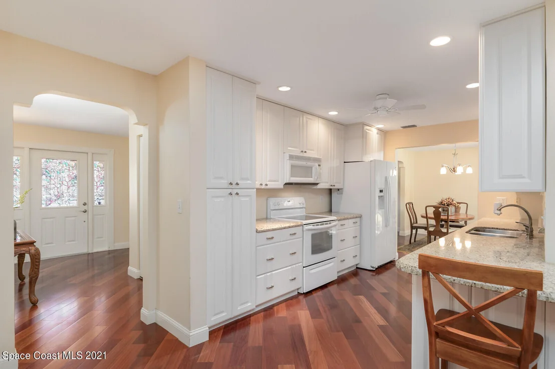 Photo of 114 Eleventh Avenue