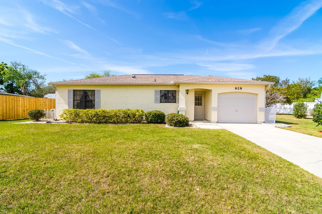 Photo of 928 Gables Way
