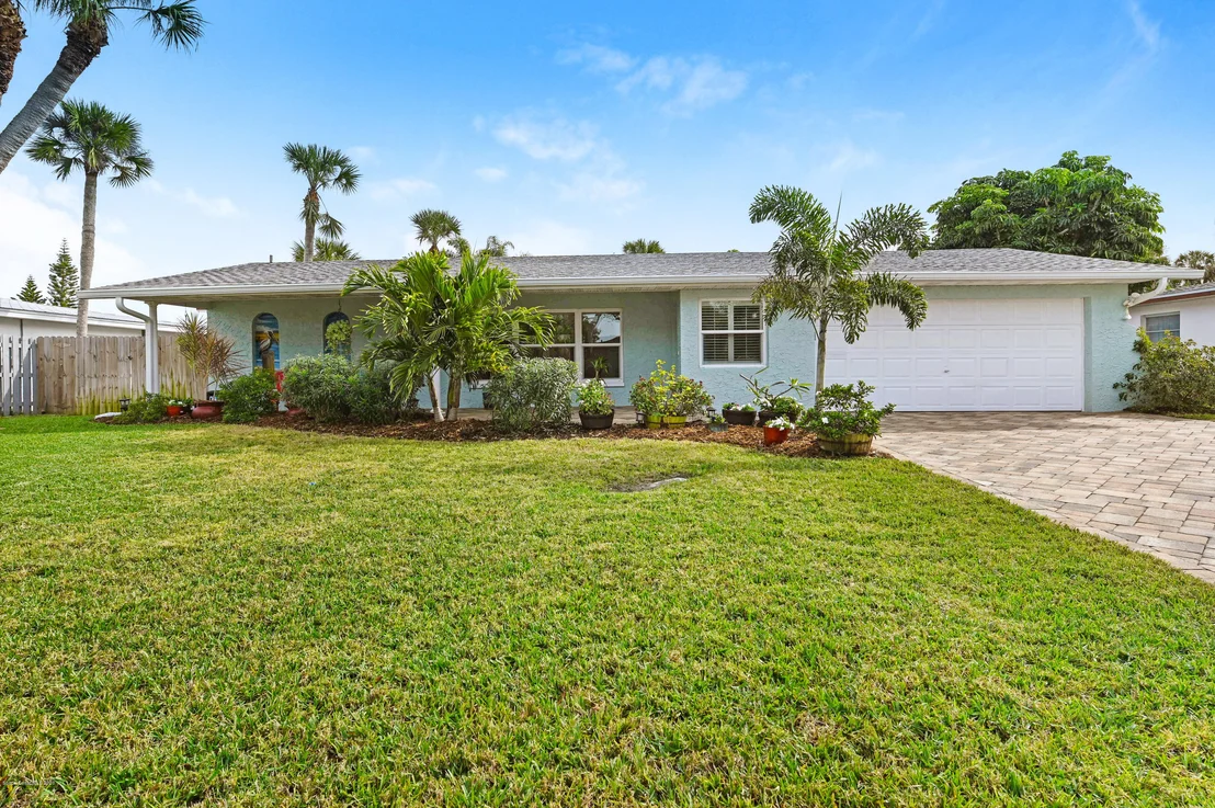 Photo of 205 Rose Drive