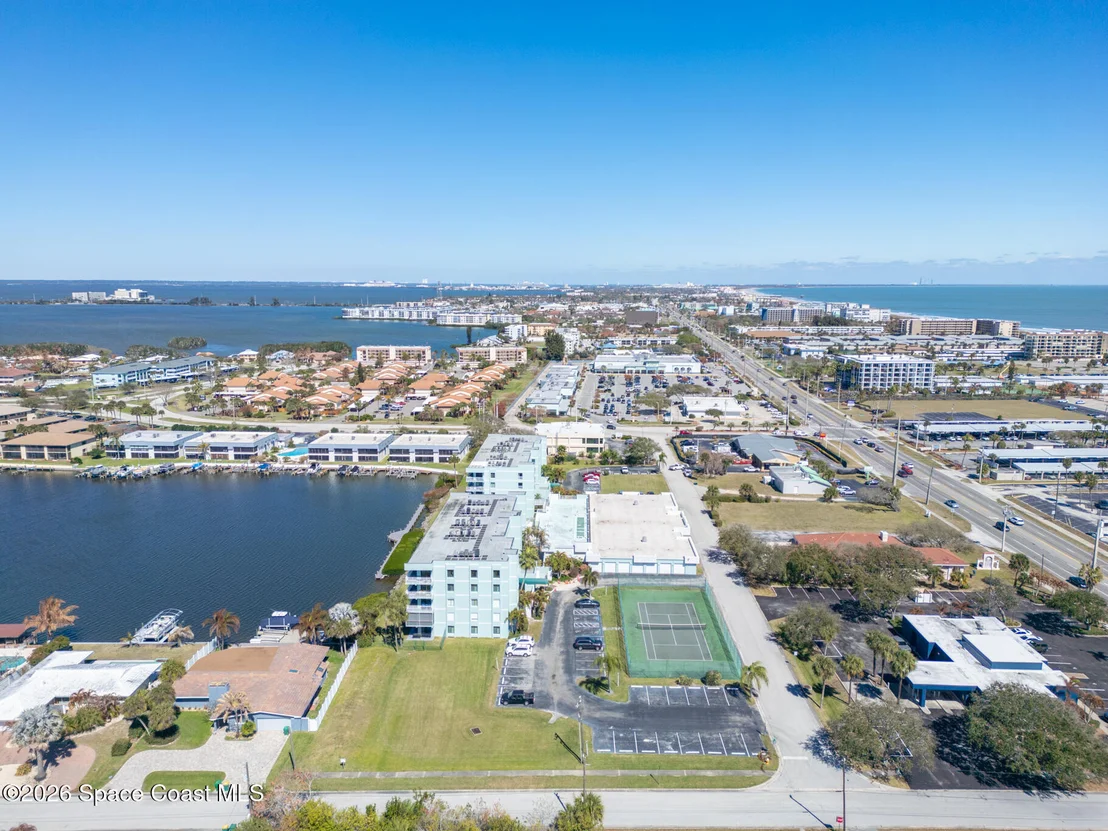 Photo of Unit 2303 at 1750 Commodore Boulevard