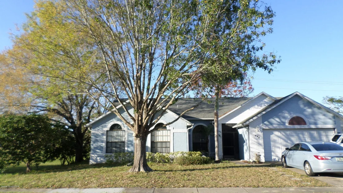 Photo of 944 Jamestown Drive