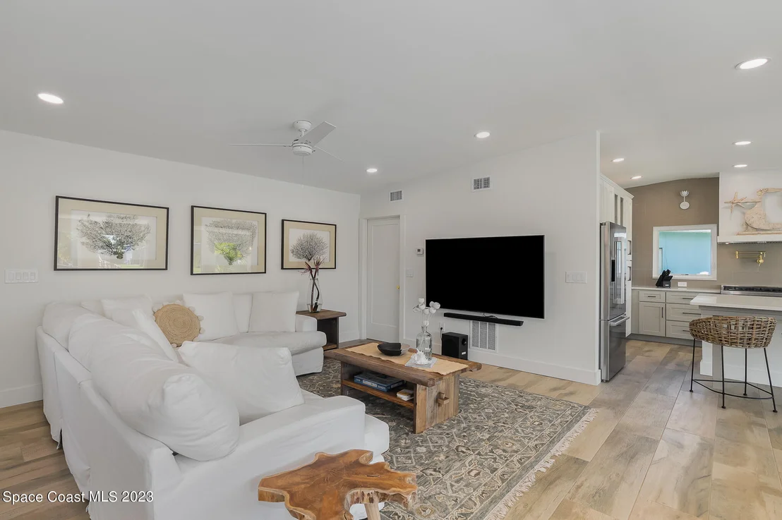 Photo of 459 Barrello Lane