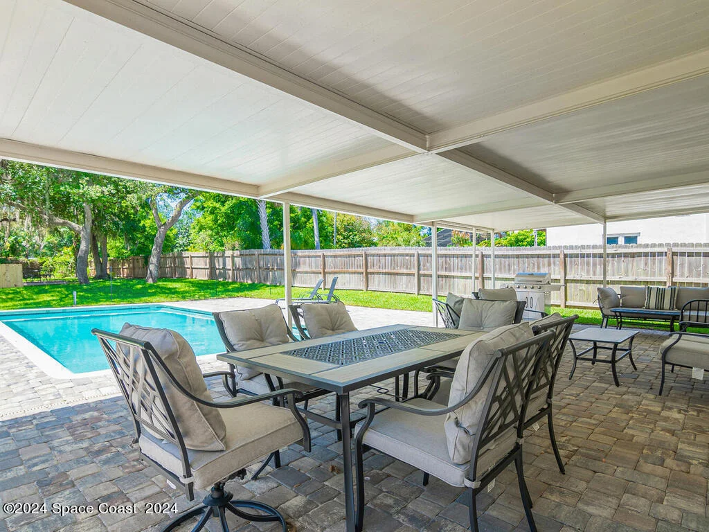 Photo of 2125 Indian River Drive