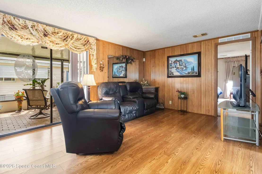 Photo of 703 Amaryllis Drive