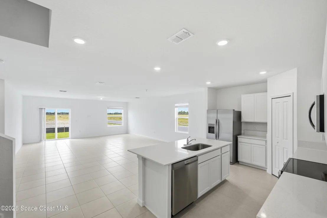 Photo of 1652 Ellsworth Circle SW