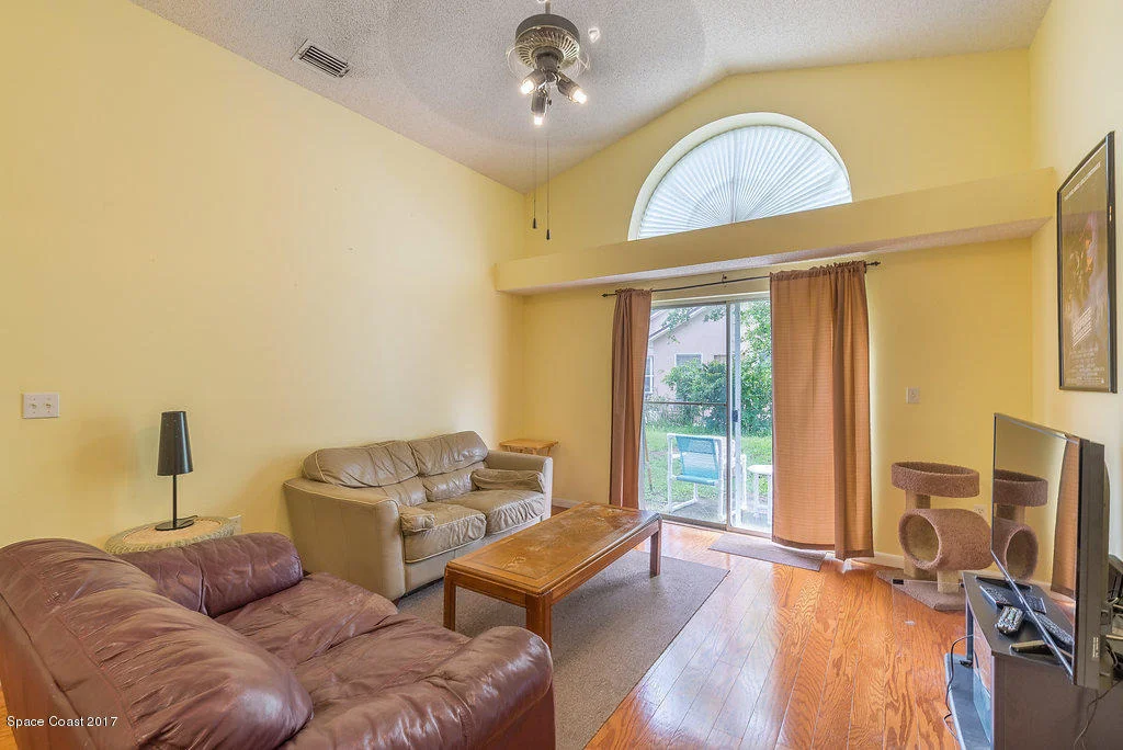 Photo of 2433 Coral Ridge Circle