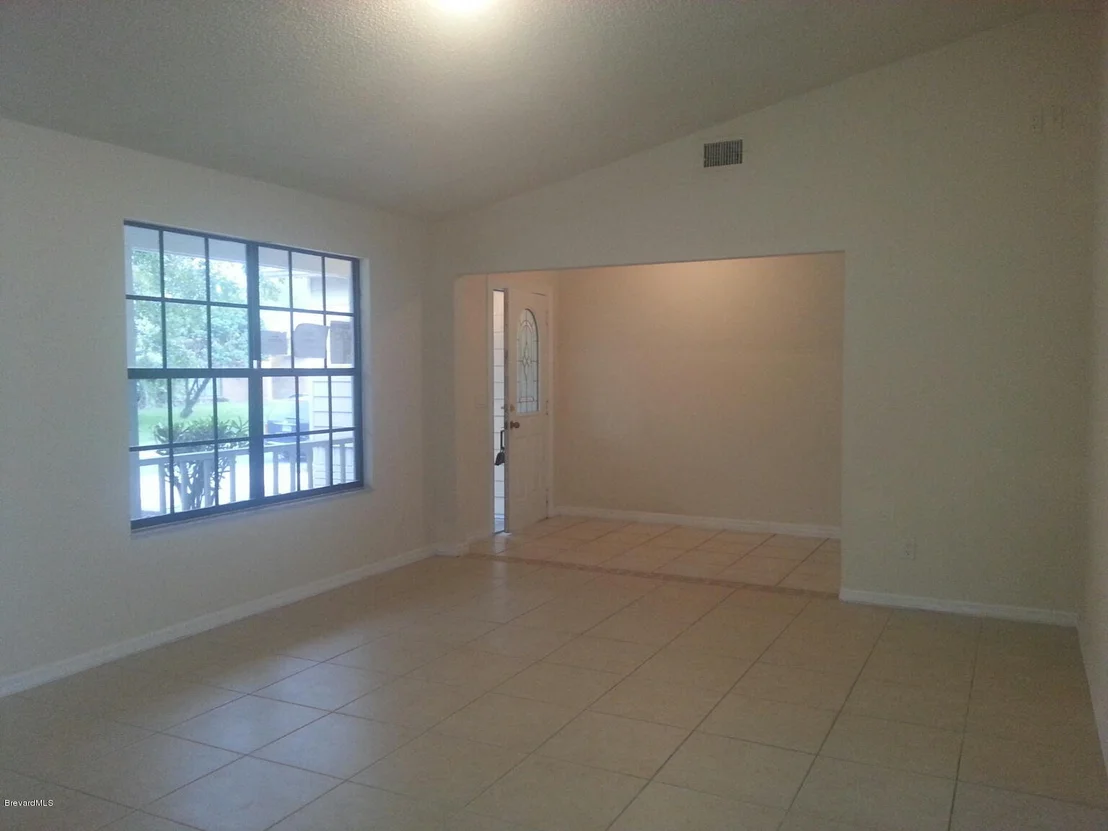 Photo of 4800 Riverside Road