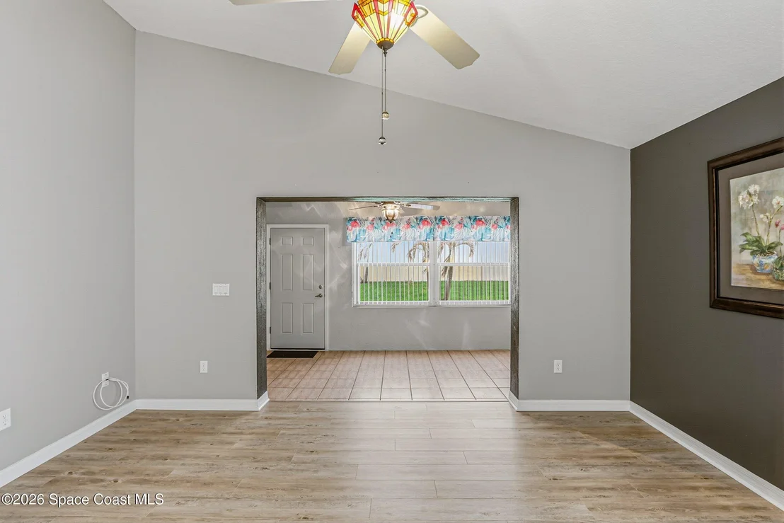 Photo of 934 S Fork Circle