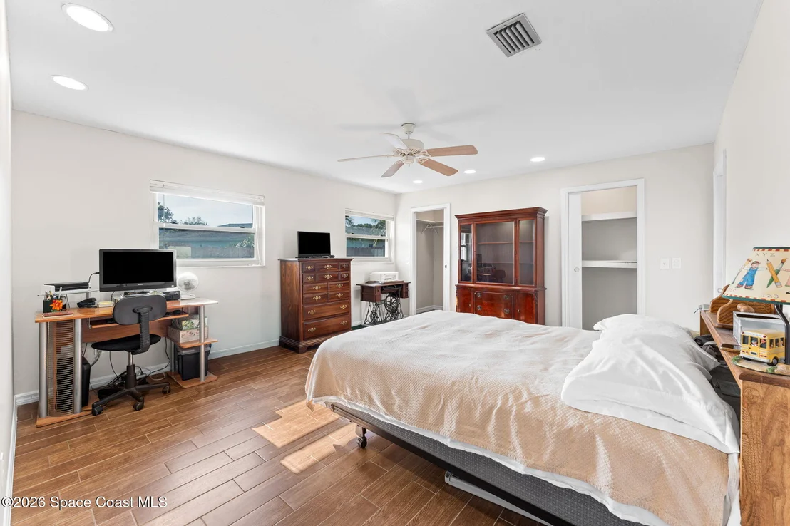 Photo of 429 Saint Johns Drive