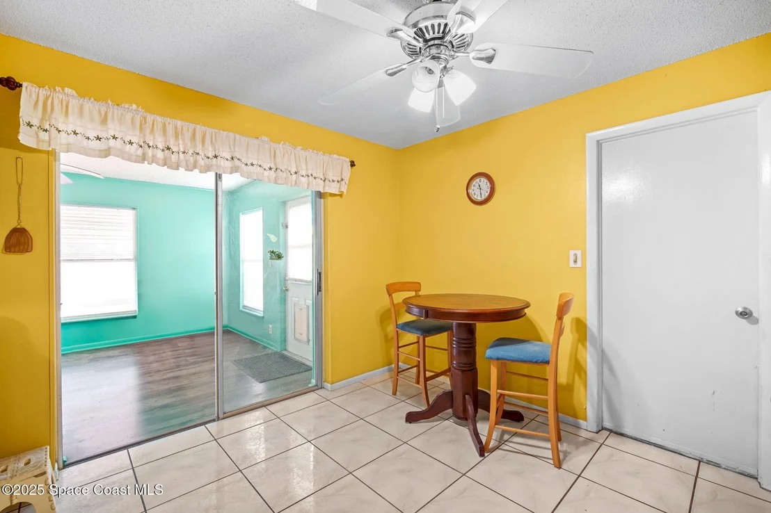 Photo of 1030 Cable Lane NE