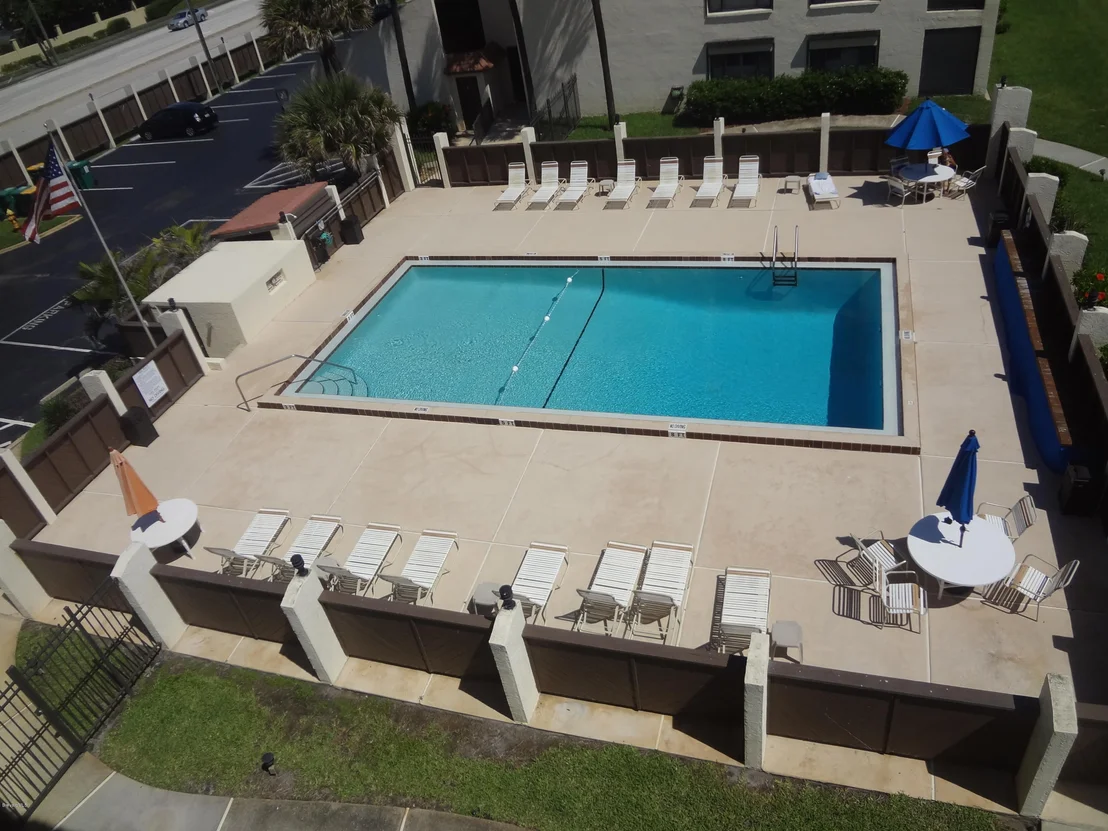 Photo of Unit 112 at 175 Highway A1a