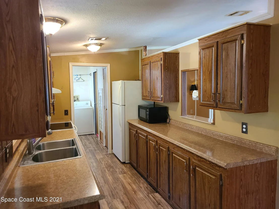 Photo of 17643 Evans Trail