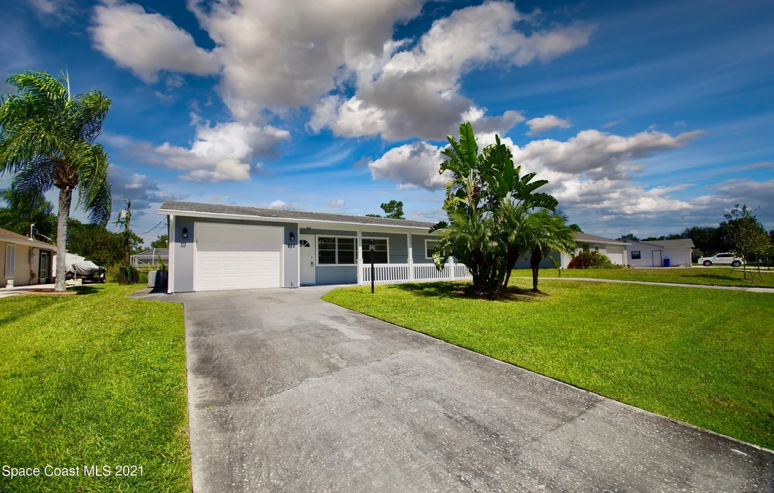 Photo of 918 Bermuda Avenue