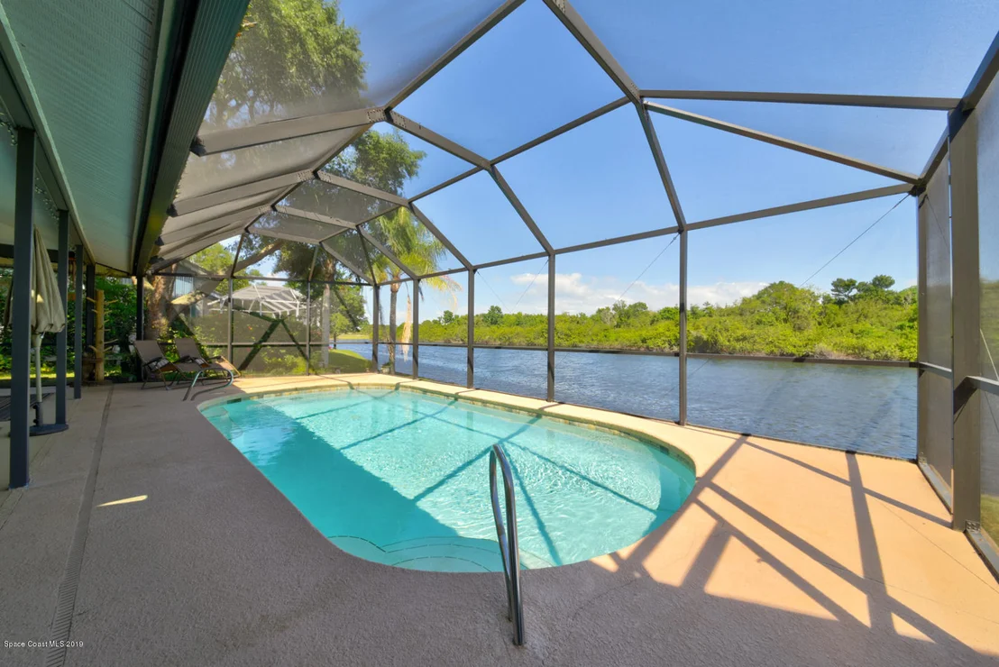 Photo of 521 Spring Lake Drive